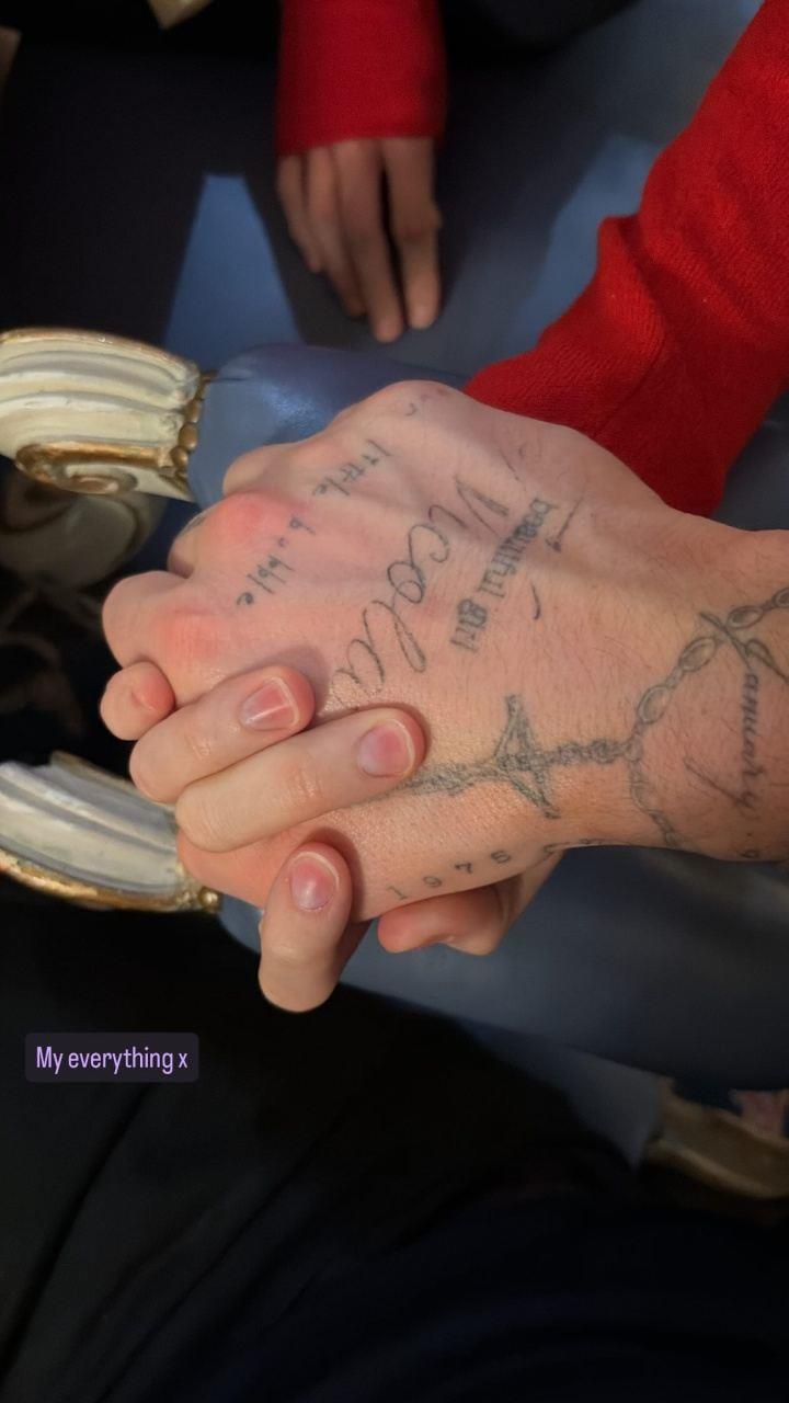 为红颜小贝长子布鲁克林和全家闹翻，深情告白妻子：我的一切