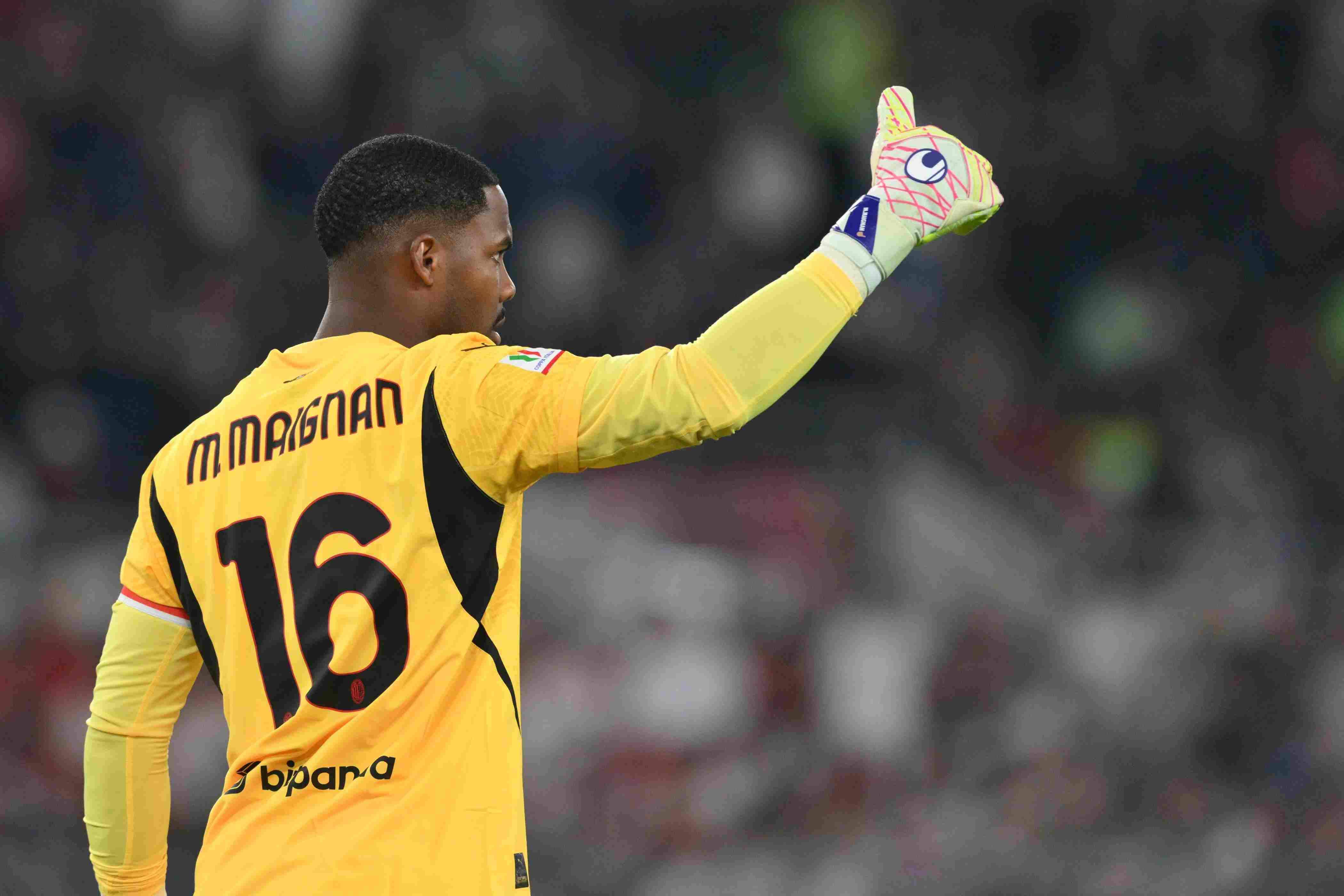 队报盘点明夏自由身球员：迈尼昂、罗伯逊、科纳特、莱万在列