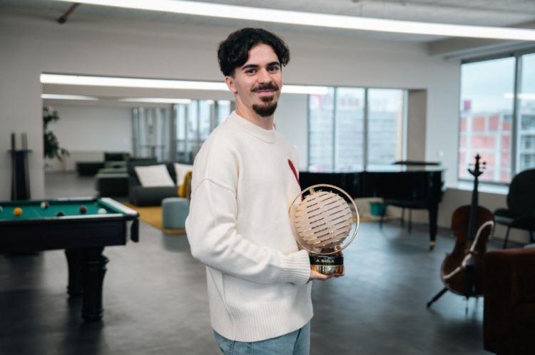 维蒂尼亚：团队比个人重要，然后才是金球奖登贝莱、世一左门德斯