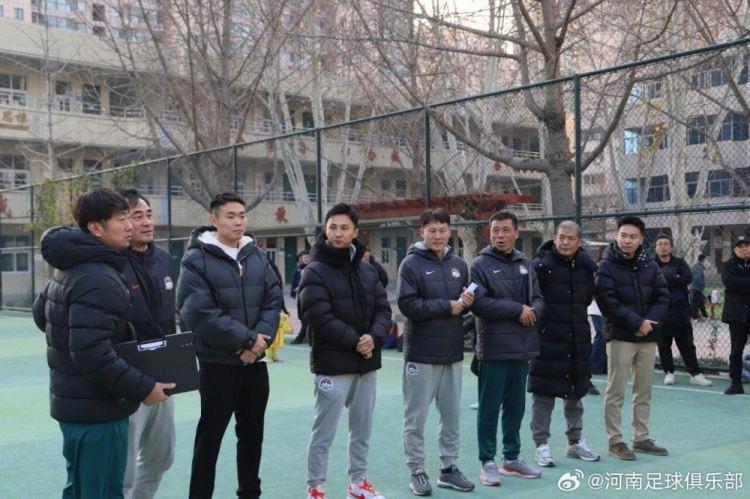 U13梯队选拔营走进郑上路 王上源重回母校助阵