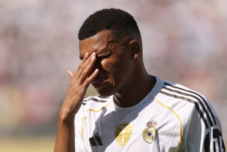 收受姆巴佩6万捐款！法媒：该警员因未向上级报告，被罚提前退休