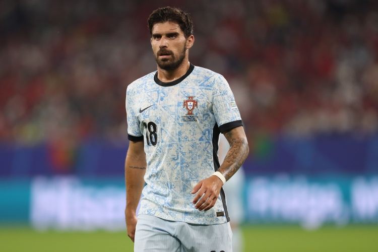 记者：曼联、马竞、尤文、拜仁均接触鲁本·内维斯，皇马不在此列