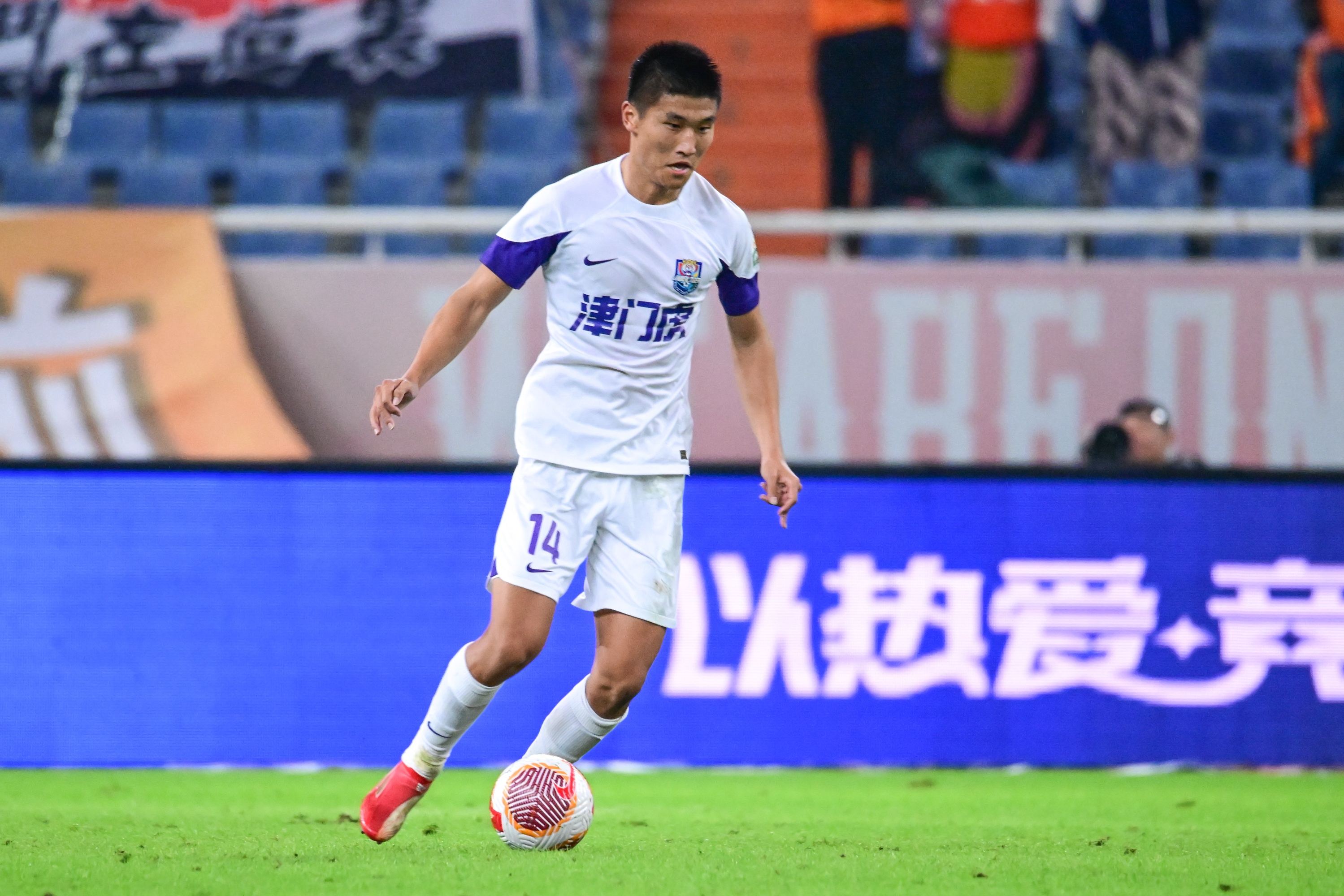 兄妹俩都是国脚！黄嘉辉、黄嘉欣同时入选2026年首期国字号集训