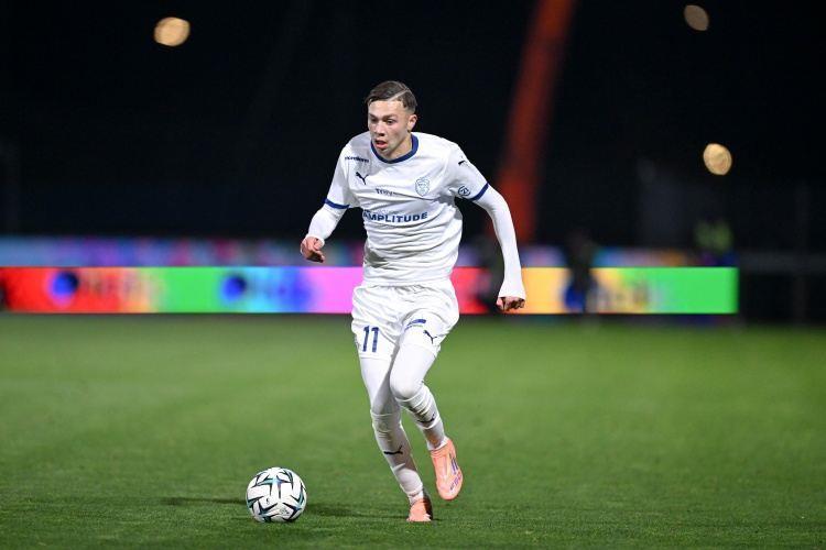 队报：曼城有意特鲁瓦18岁边锋德图尔贝，两队同属城市足球集团