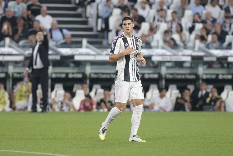 米体：阿季奇预计冬窗租借离队，意甲6队均对他展示出兴趣