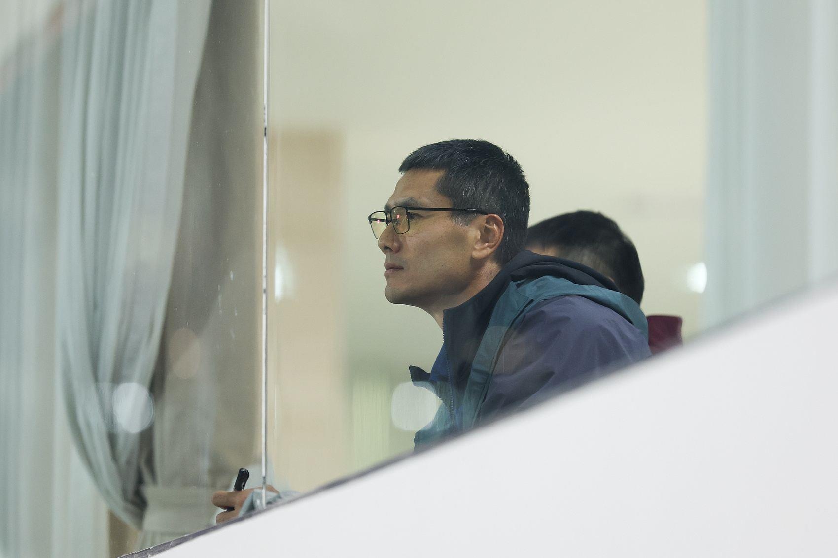 开启邵一期！央视记者：国足新帅邵佳一今天下午召开媒体见面会