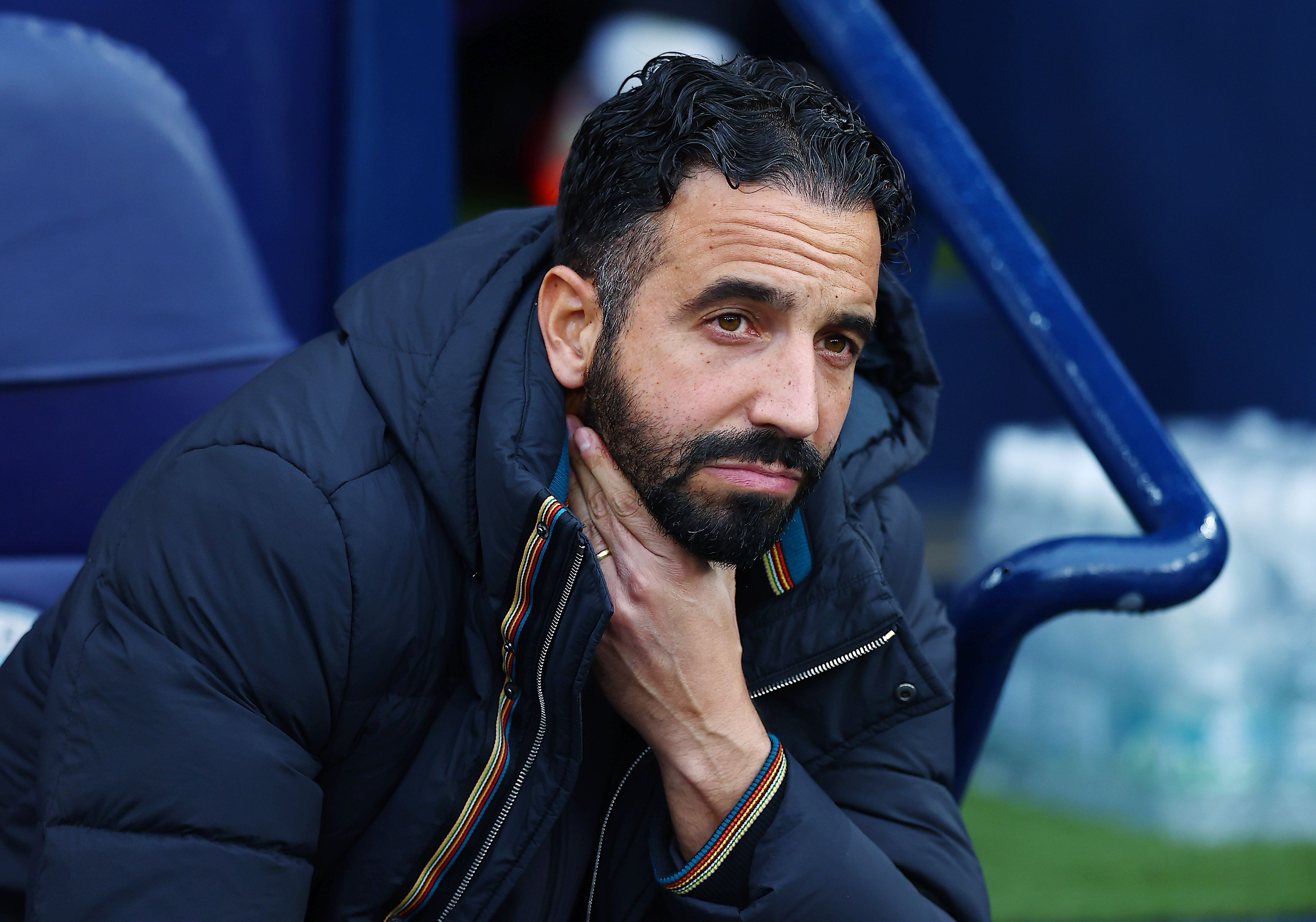 高层插手！电讯报：阿莫林被要求改打4后卫 他以激烈言论回击高层