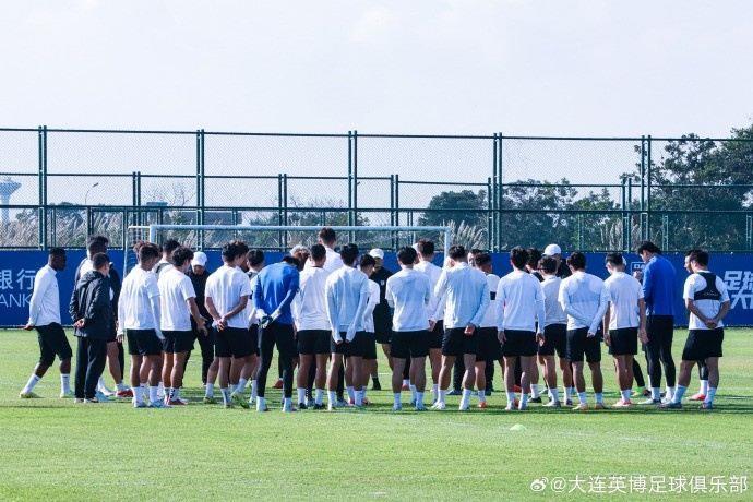 只差官宣！大连英博晒冬训照，李昂、罗竞等新援已随队训练