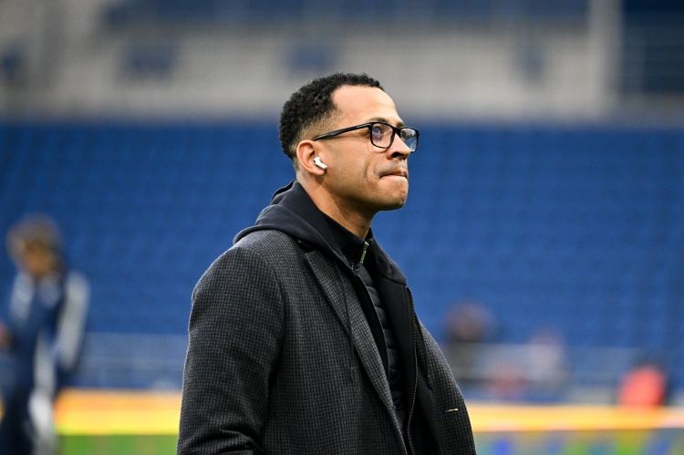 TA：罗塞尼尔即将执教切尔西，不过会等斯特拉斯堡找到新帅再官宣