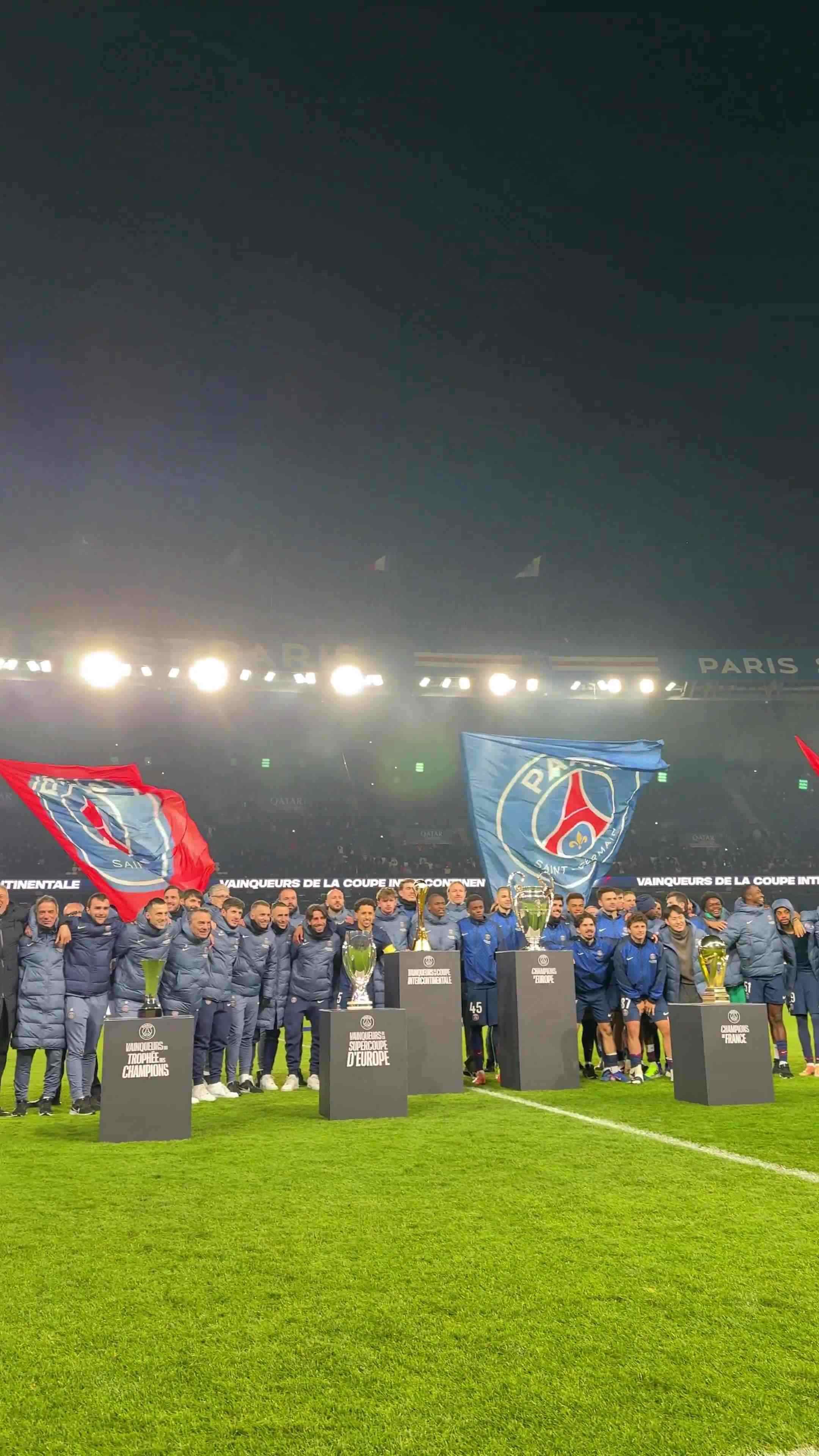 荣耀！巴黎圣日耳曼德比战展示2025年斩获的6座奖杯