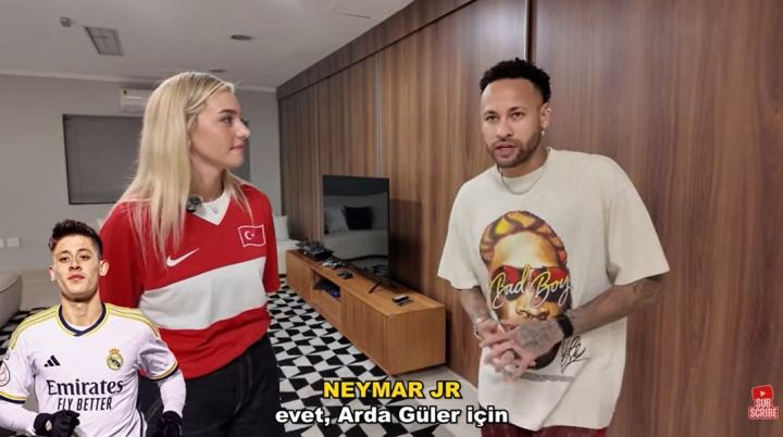 给面！内马尔接受土耳其美女球员采访：居莱尔是世界最佳中场