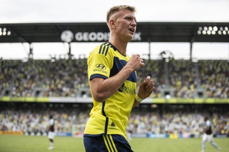 邮报：狼队有意纳什维尔前锋苏里奇，但面临多队竞争