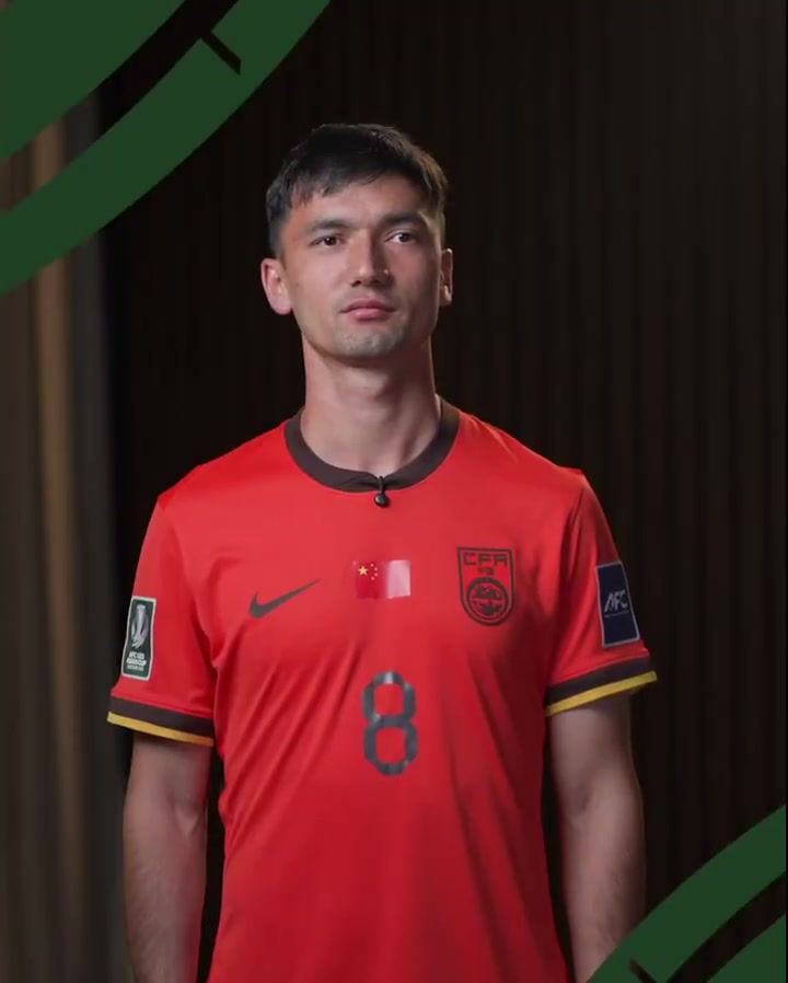 木塔力甫谈完美球员：韦世豪右脚 邵佳一左脚 武磊速度 郑智球商