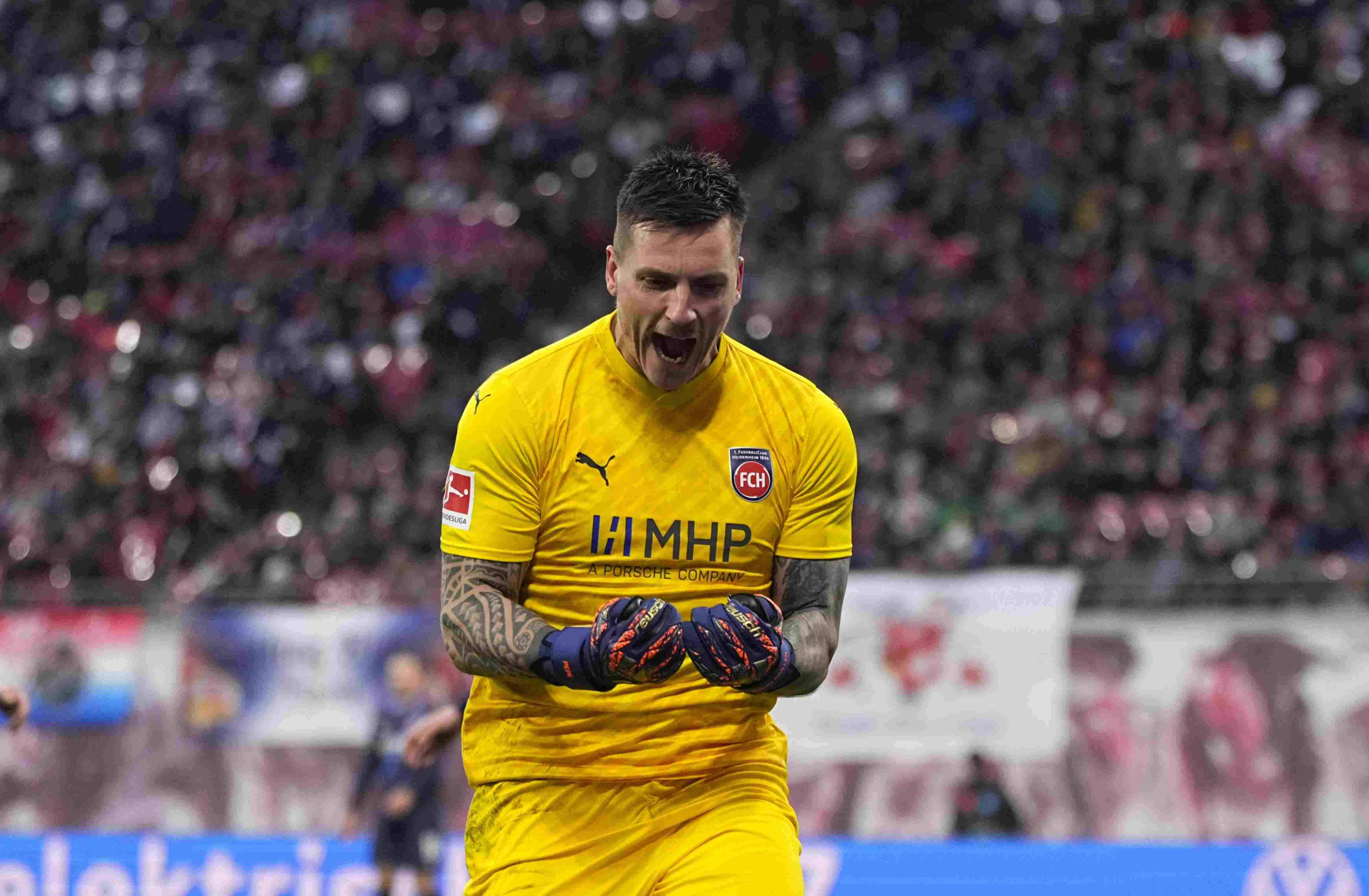 德天空：沙尔克商谈租借海登海姆门将凯文·穆勒，预计很快官宣