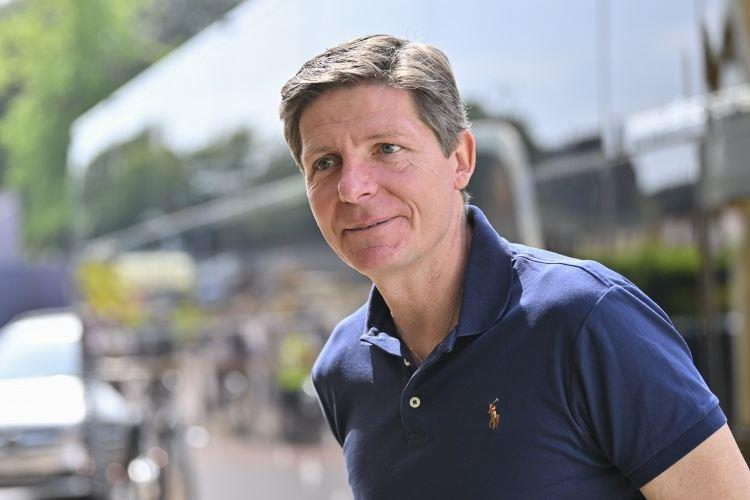 卫报：水晶宫高层和格拉斯纳进行危机会谈，决定暂不将其解雇