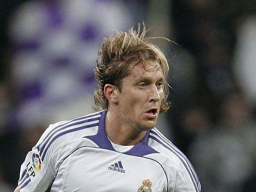 萨尔加多：贝克汉姆当年在皇马每天都找我出门，这让我妻子很生气