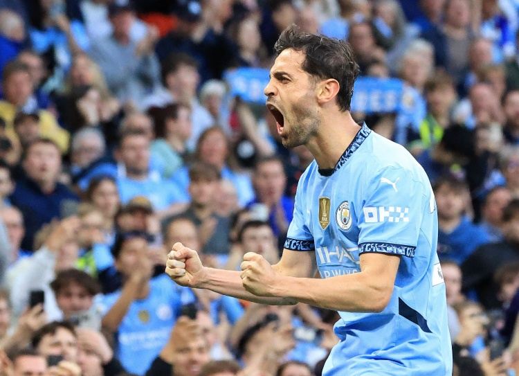 邮报：芝加哥火焰有意B席和莱万，给前者开3年合同年薪1200万欧元