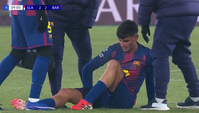 每体：佩德里抵达甘伯体育城接受检查，确认伤势严重程度