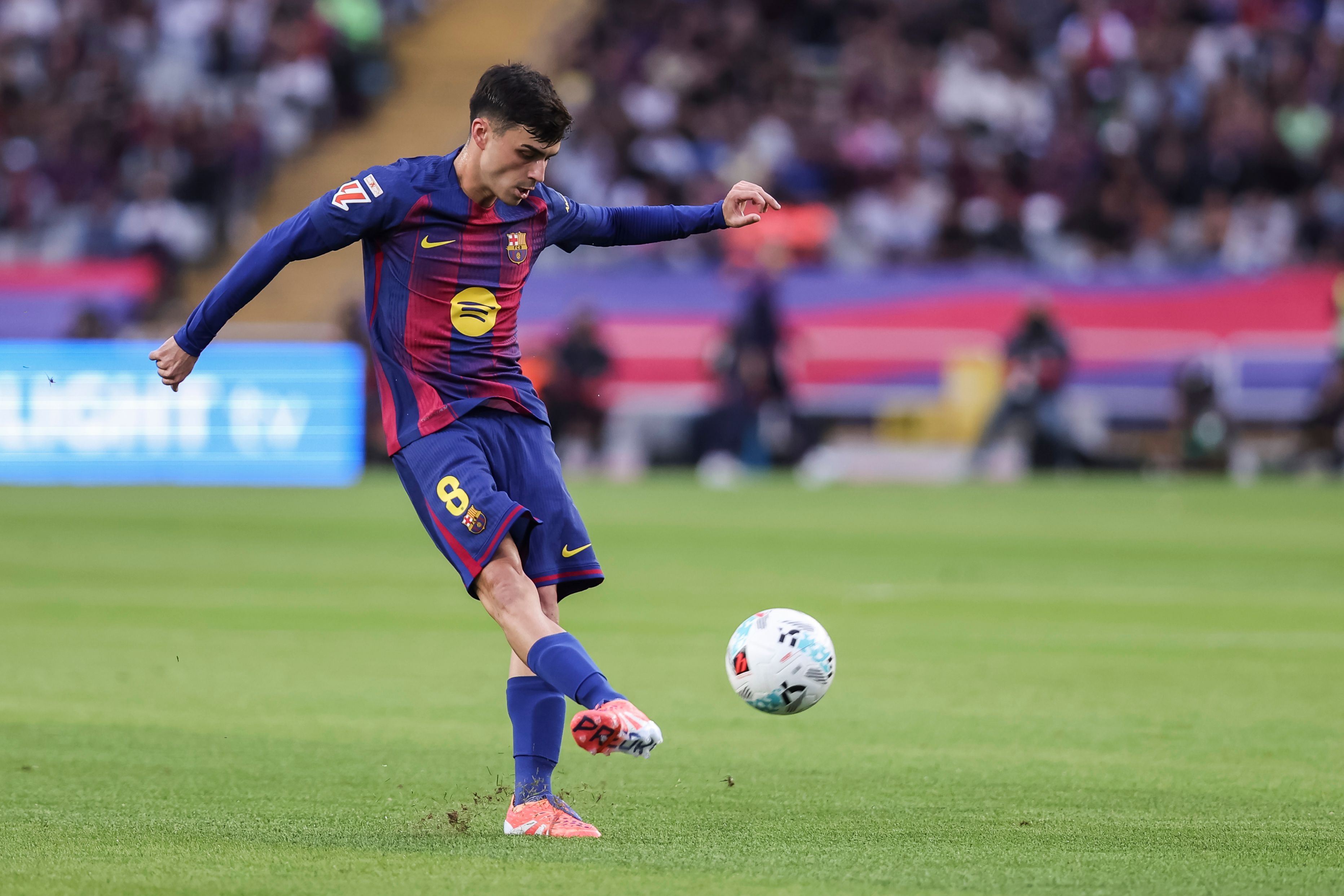 塞尔：佩德里右腿伤势并没有预期的那么严重，可能伤缺2-3周