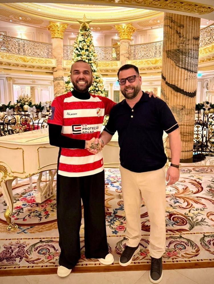 葡媒：42岁阿尔维斯准备复出，效力自己控股的葡萄牙第三级别球队