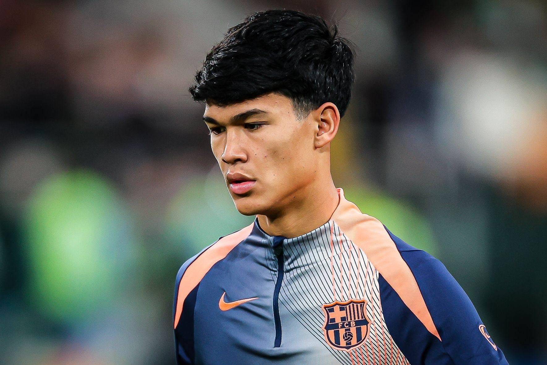 世体：巴黎考虑支付比600万欧更高的费用签德罗，维护与巴萨关系