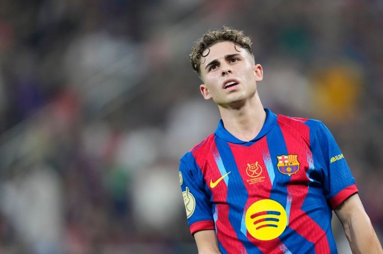 世体：巴萨向费尔明提供续约到2031年的合同，薪资涨幅超过50%