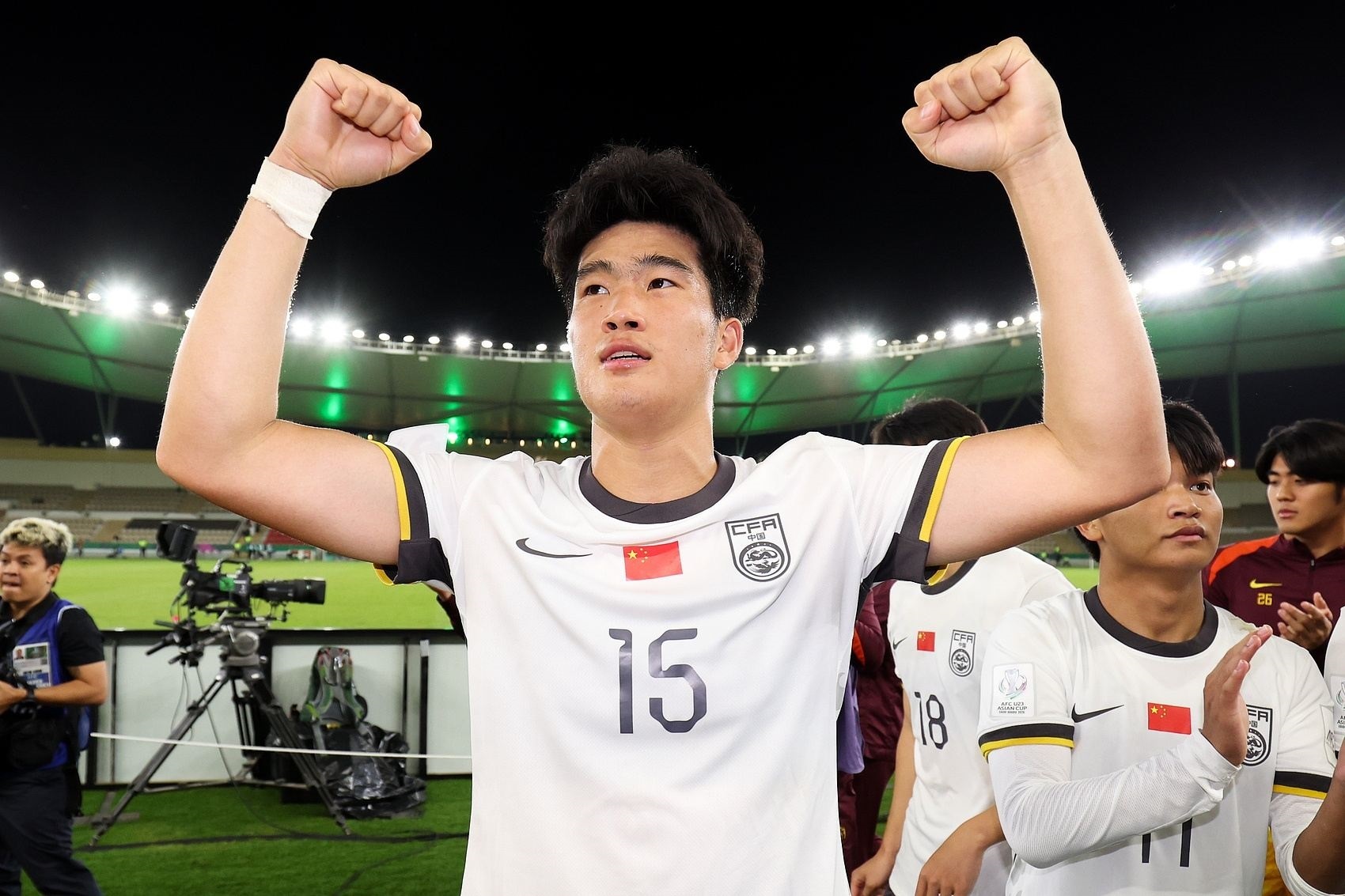 安东尼奥为球员制作专属视频 检查作业，问彭啸：一天看几个视频?