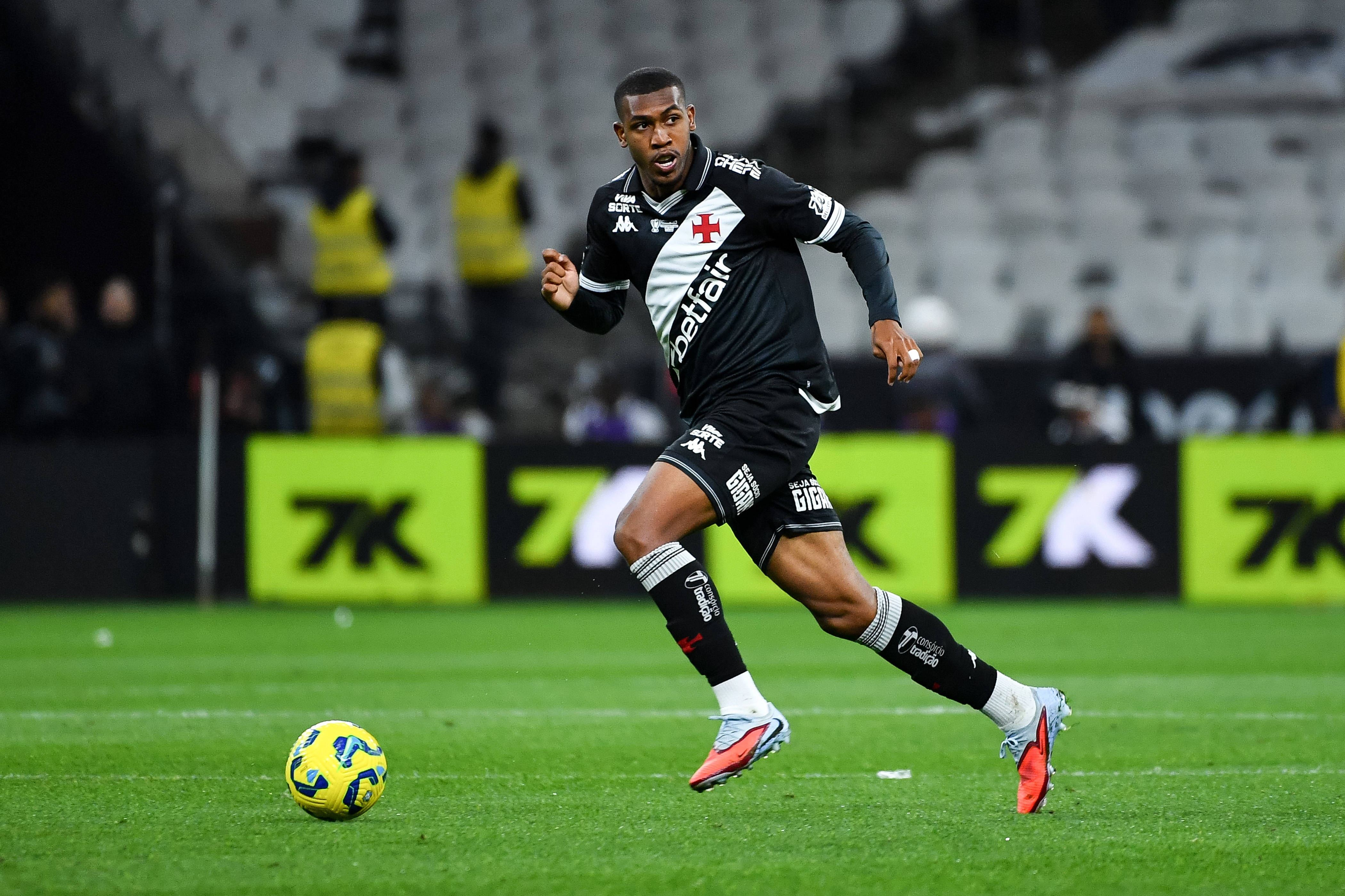 TA：巴西19岁边锋拉扬今日飞抵英格兰，明日接受伯恩茅斯体检