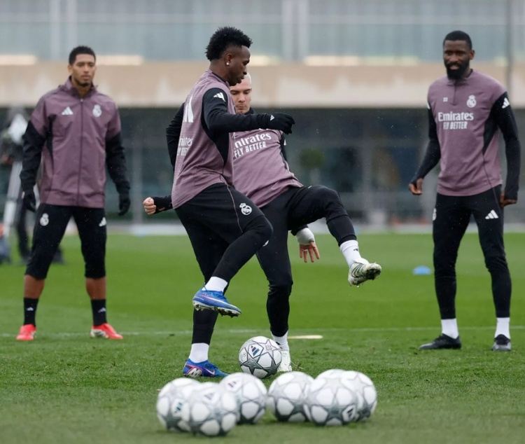 官方：吕迪格参加部分合练，姆巴佩和A费完成中等强度个人训练