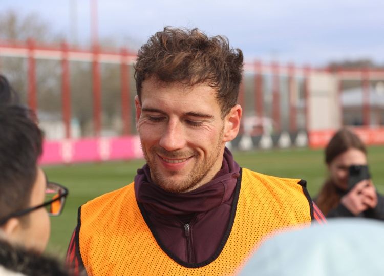 图片报：拜仁对冬窗出售格雷茨卡持开放态度，马竞很感兴趣