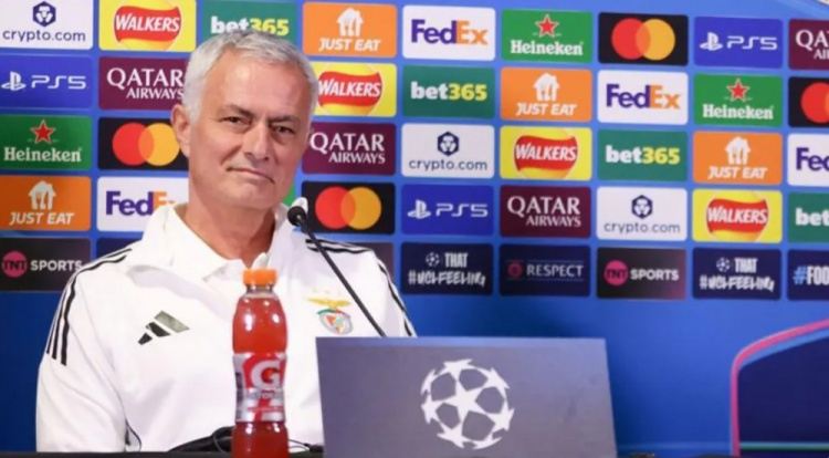 穆帅：阿韦洛亚是我皇马生涯最喜欢球员之一 阿隆索已证明了自己