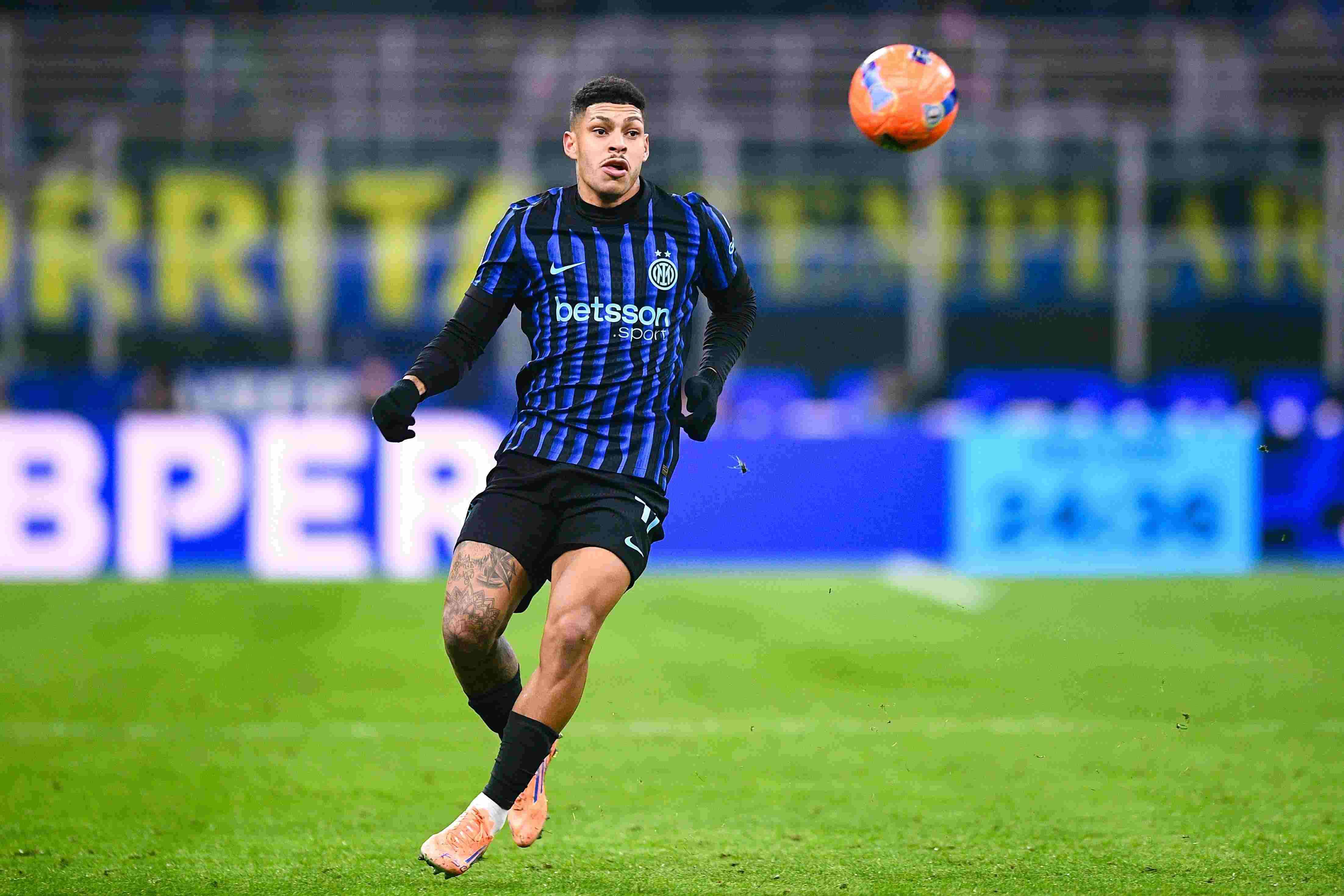 记者：英超三队都有意路易斯·恩里克，伯恩茅斯报价总价3000万欧