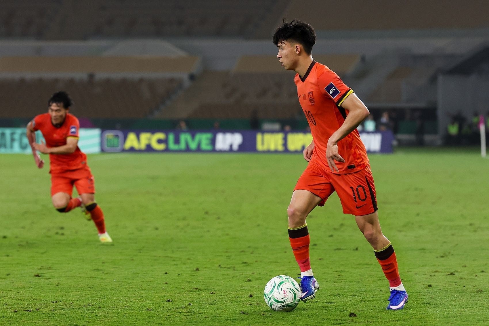 媒体人：U23亚洲杯前有欧洲豪门正式邀请王钰栋，未得到积极反馈