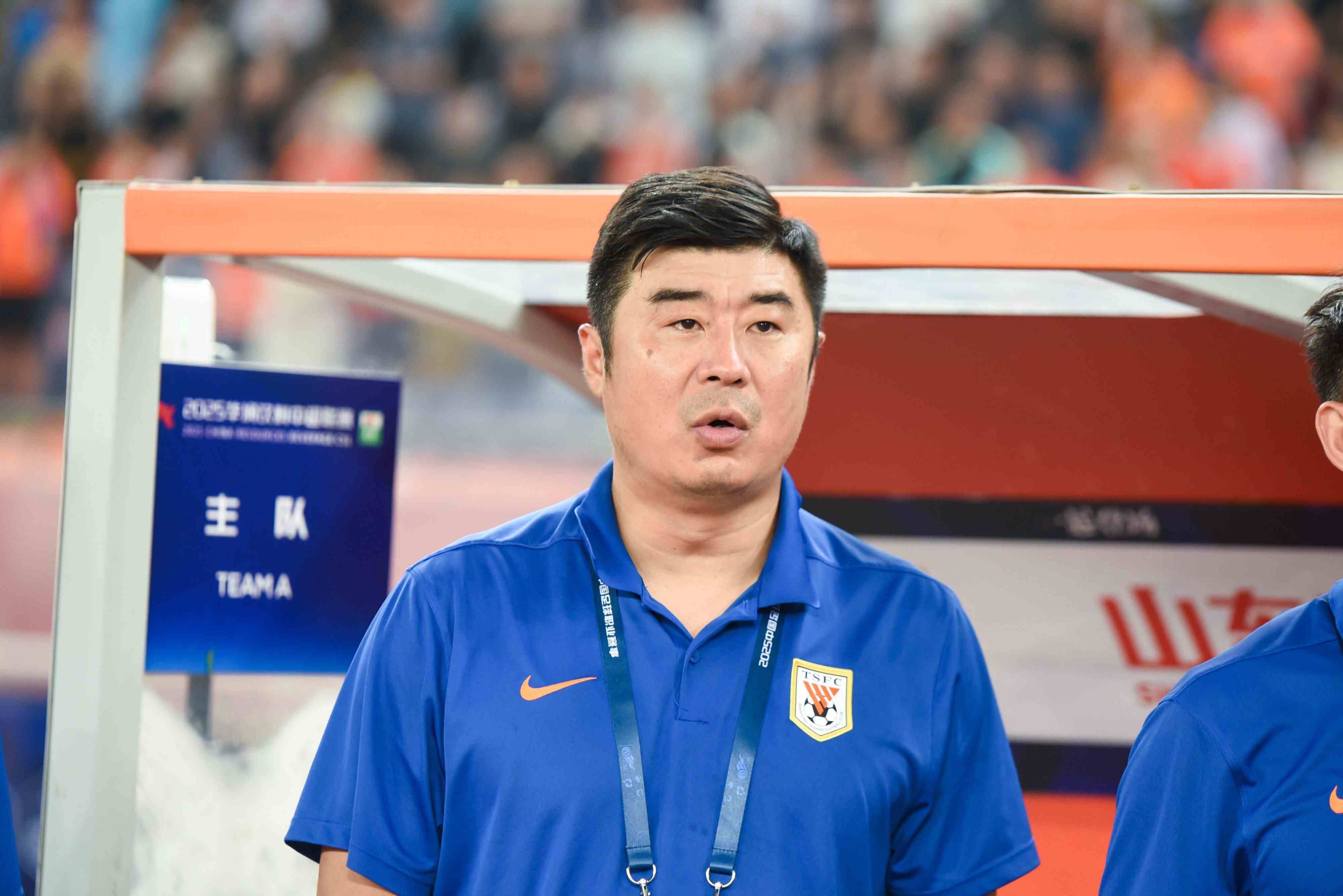 足球报：泰山队锁定了一名外援中后卫，会在广州冬训期间到位