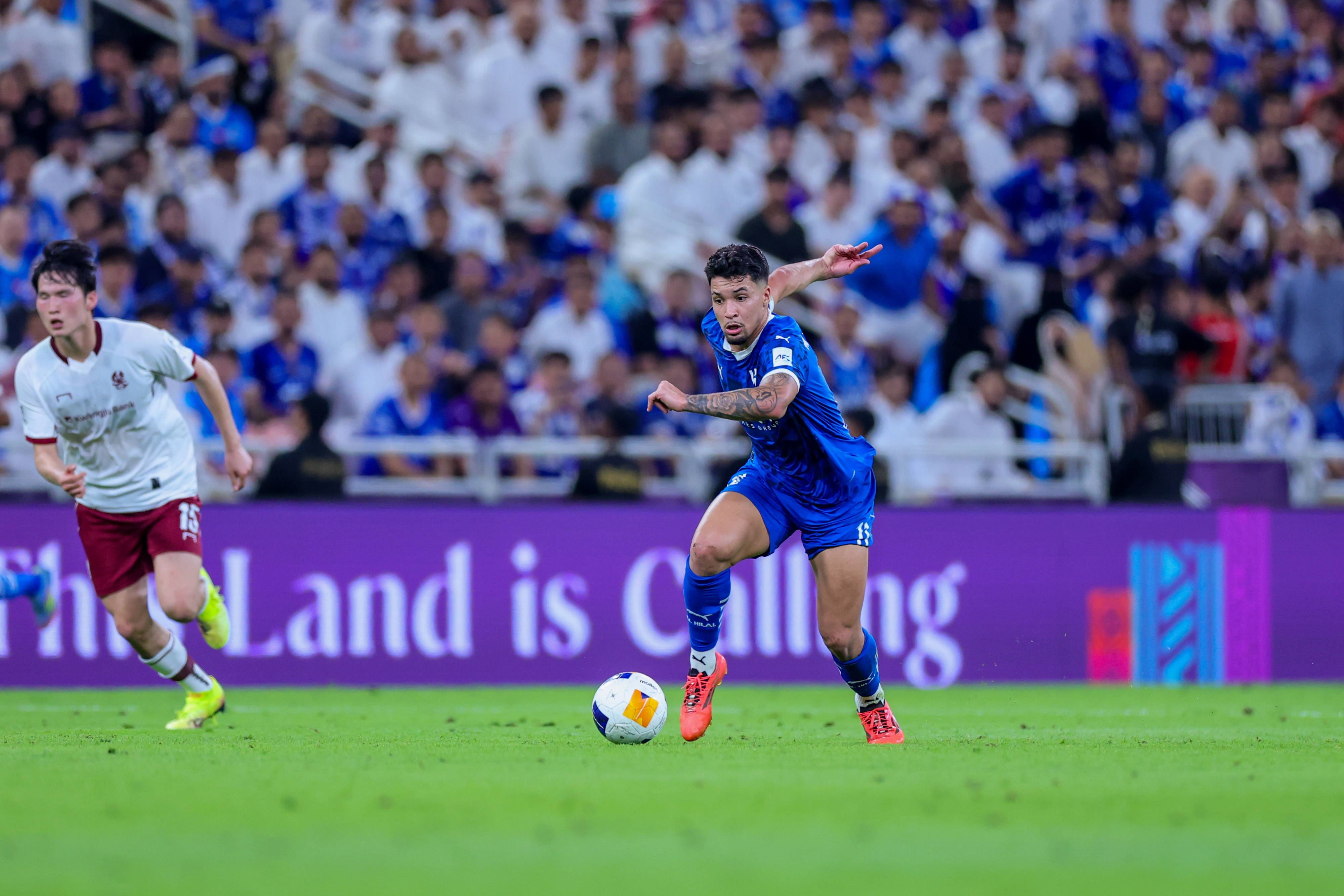 记者：为加盟马竞莱昂纳多愿大幅降薪，买断条款低于4000万欧