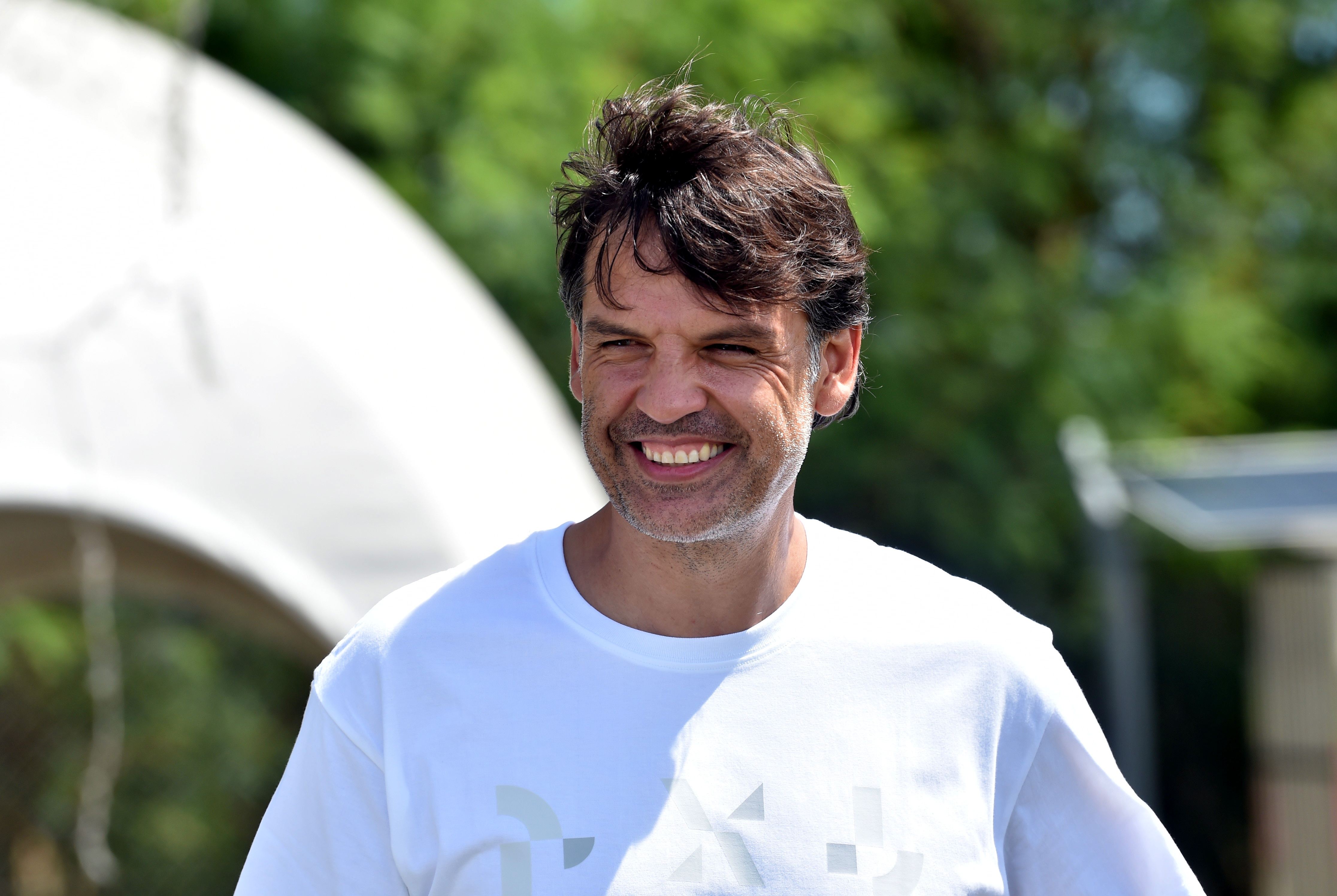 莫伦特斯：皇马在场上的表现严重失控，很多球员不在自己擅长位置