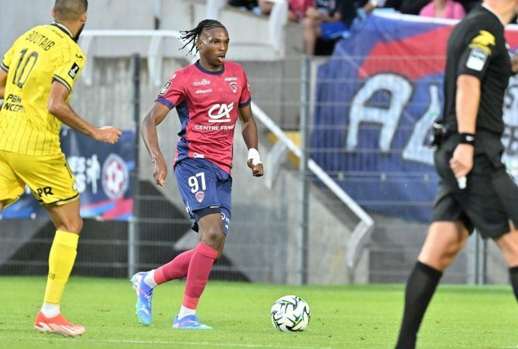 BBC：雅凯准备在利物浦接受加盟红军的体检，交易总价6000万英镑