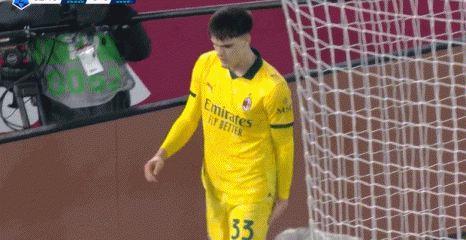 意天空：米兰后卫巴尔泰萨吉左大腿屈肌受伤，将接受进一步检查