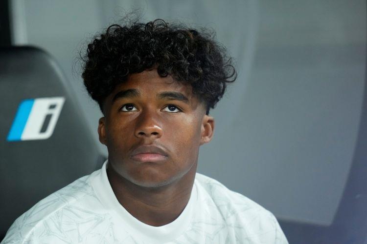 恩德里克是里昂近2个月来首位染红球员，上次是奈尔斯