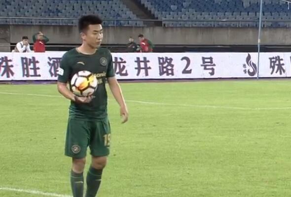 德转：浙江队边后卫董宇自由身加盟青岛西海岸