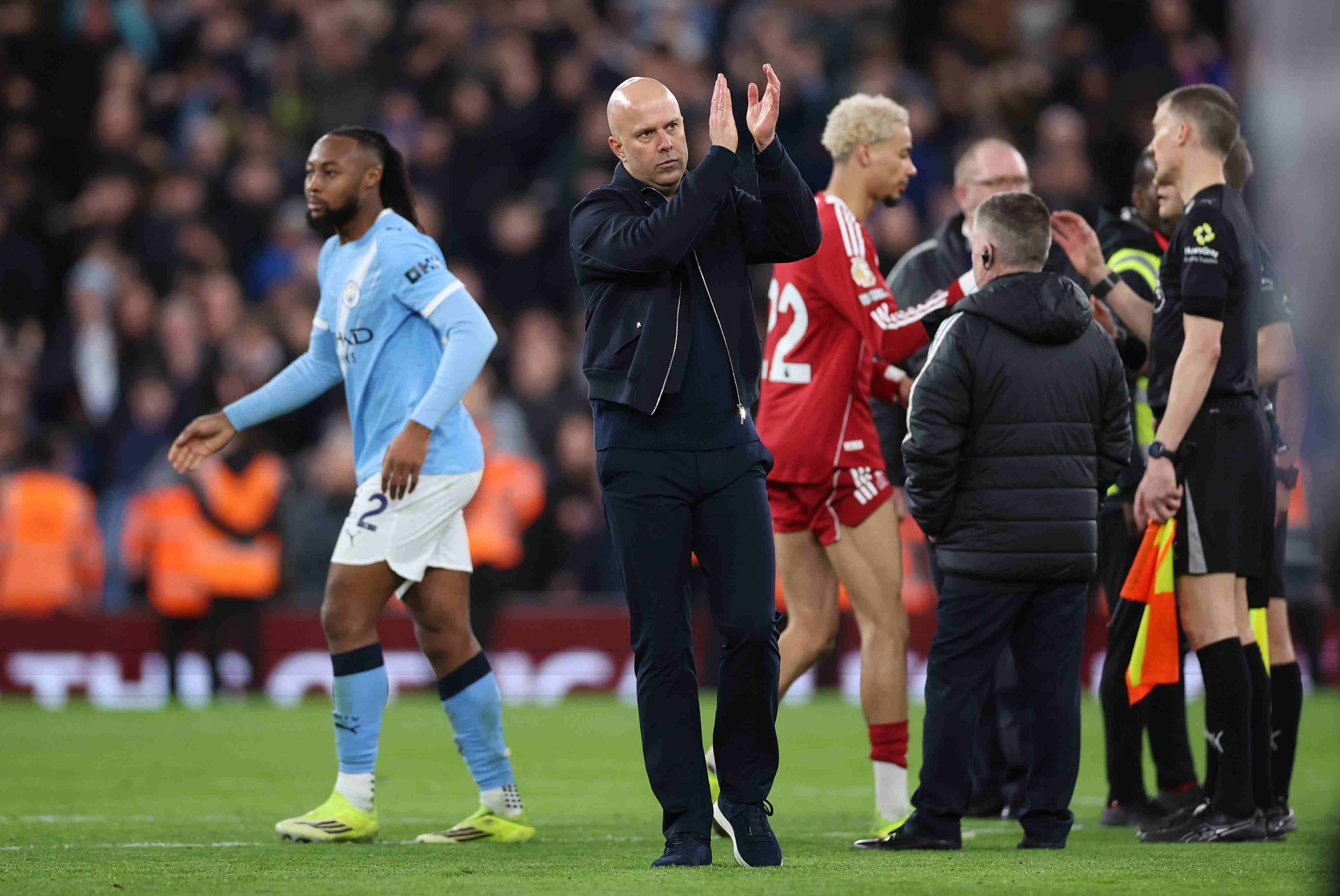 电讯报谈利物浦面临7大问题：伤病困扰、缺乏阵容深度在列
