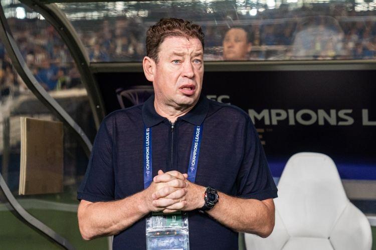 斯卢茨基肯定“三叉戟”：都是特点鲜明球员，给予他们更多自由度