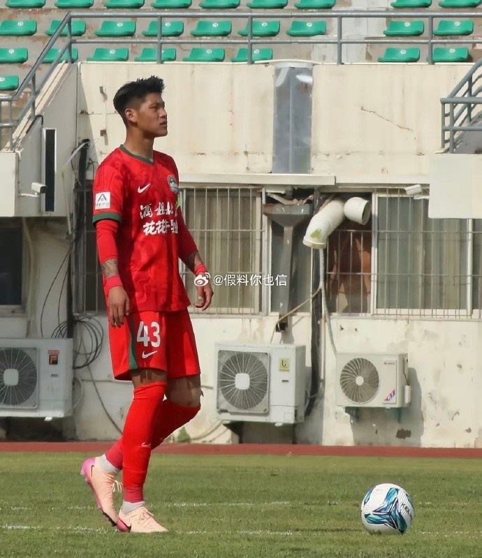 博主：原河南队球员张兆致、原申花U21队球员梁家豪加盟梅州