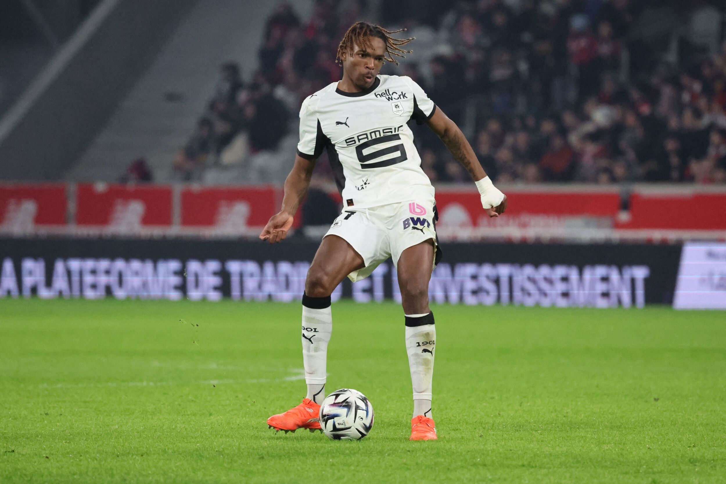 法媒：巴黎在雅凯U13时期曾想签他，但评估未通过最终签杜库雷