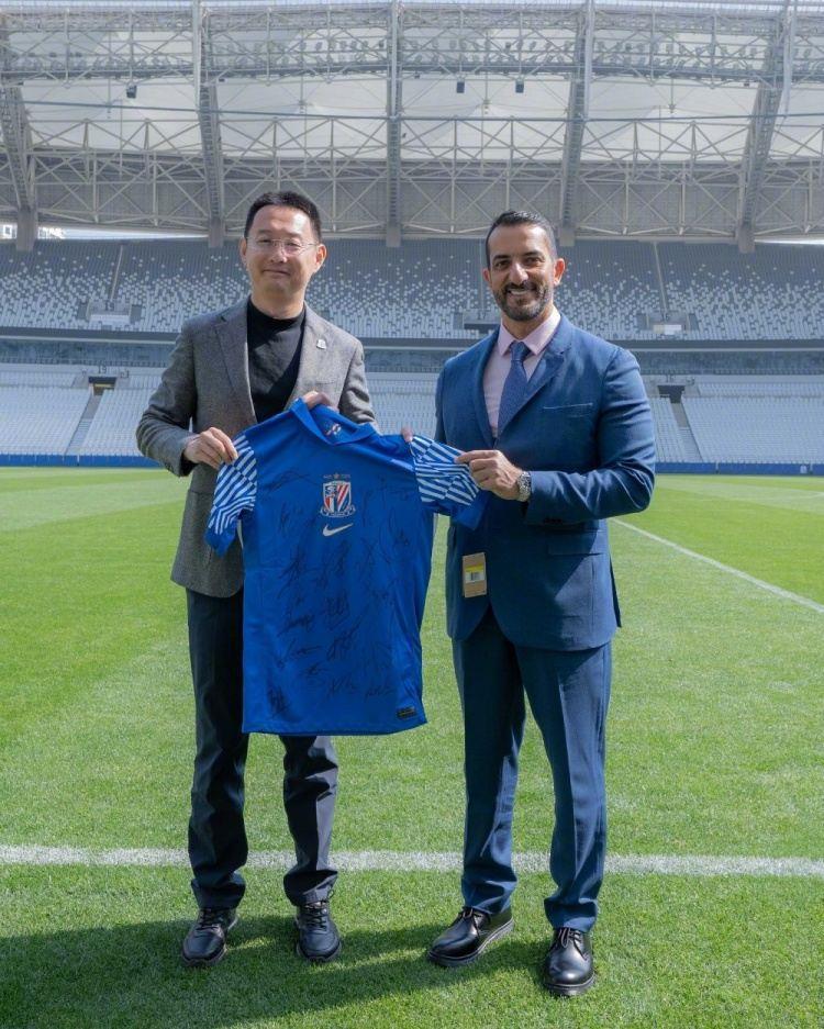 阿联酋沙迦酋长国副酋长率沙迦媒体委员会董事会拜访申花俱乐部