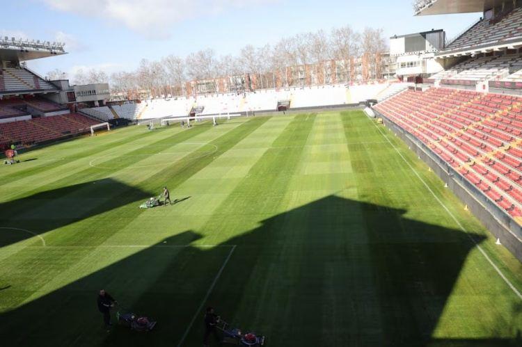 阿斯介绍巴列卡诺主场草皮情况：加紧修复，确保能和马竞比赛