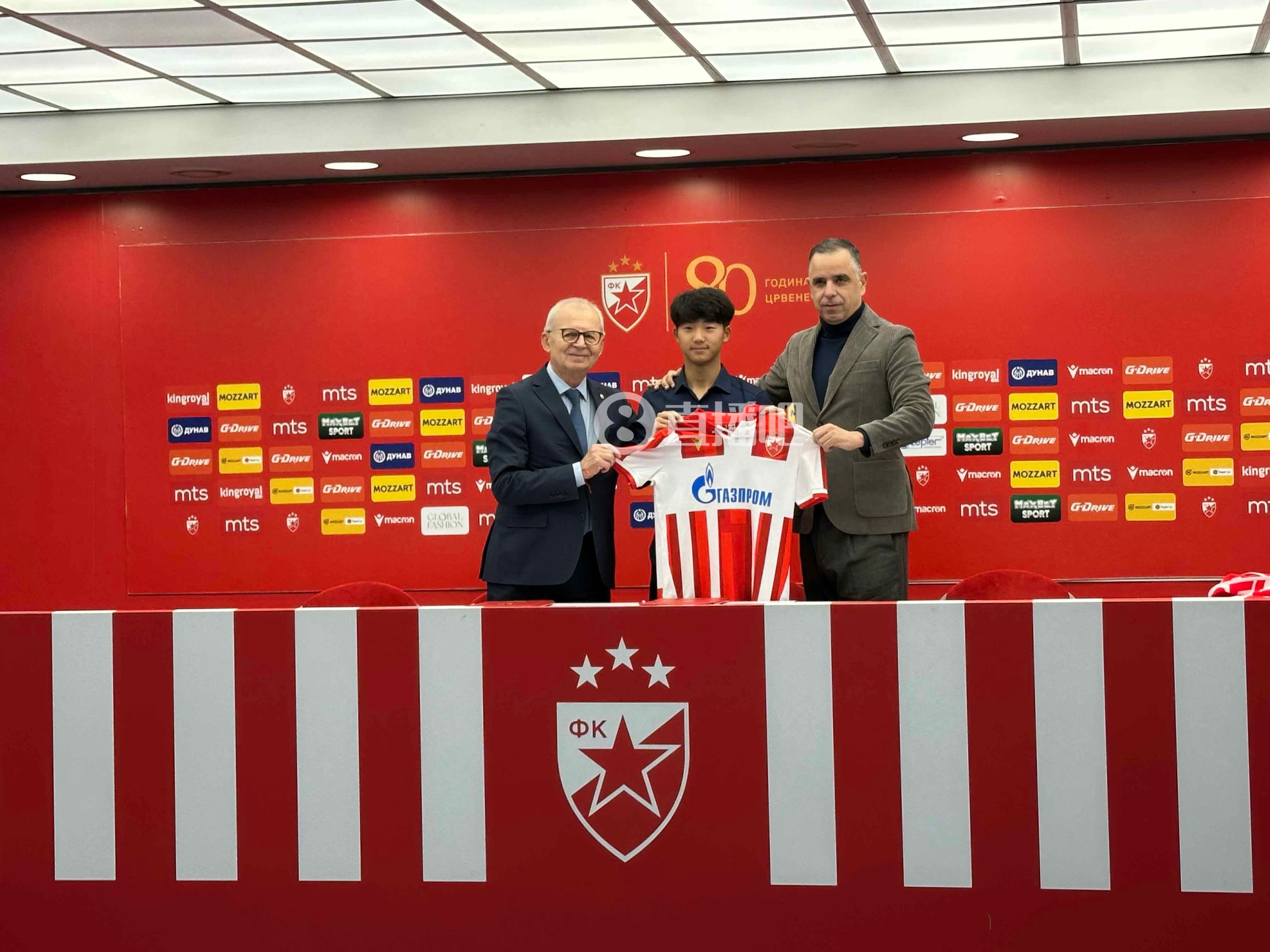 湖北青年星寄语万项：作为青训母队，我们对万项深感骄傲与期许