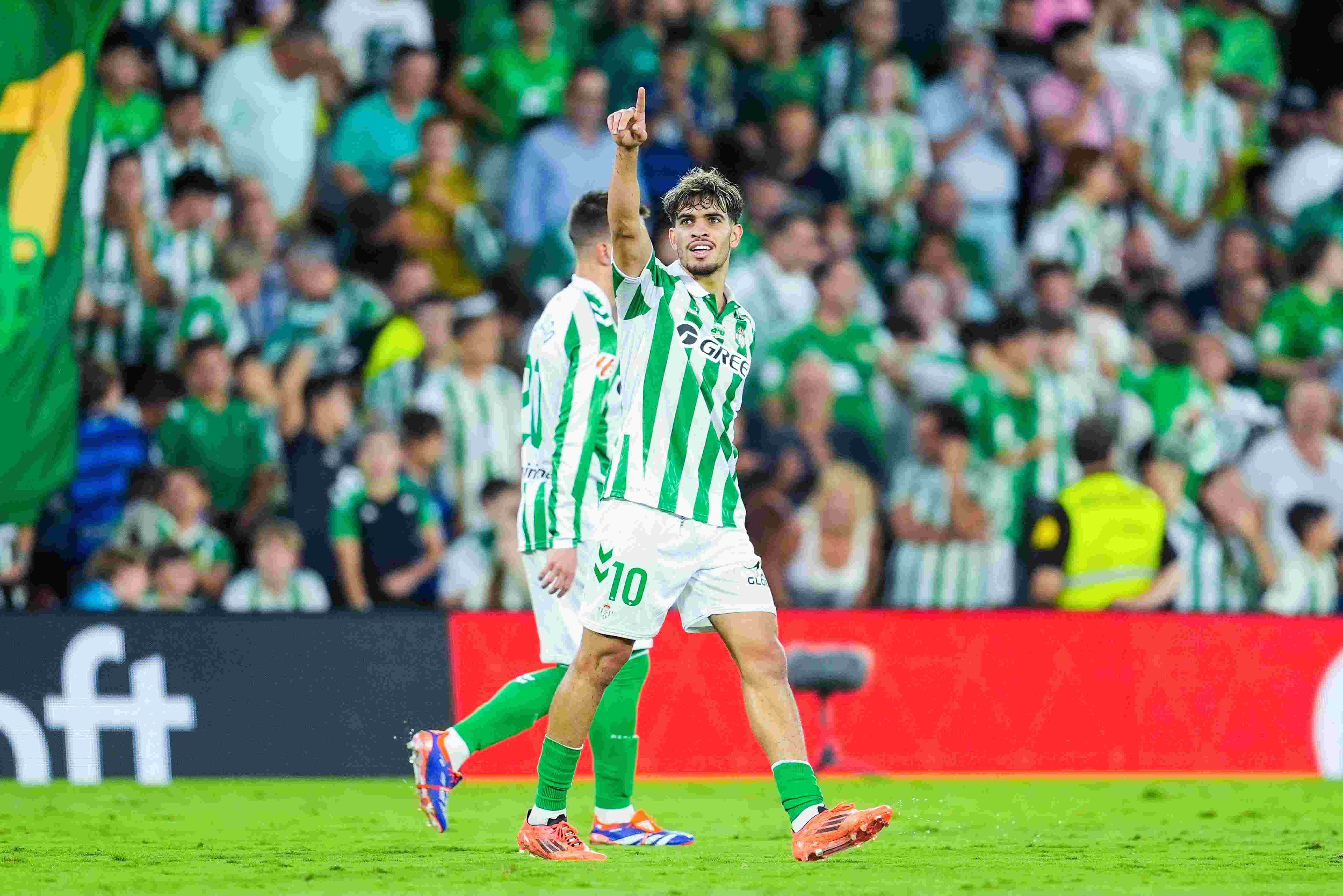 每体：阿布德、比尔希利表现出色，巴萨仍保留着他们的二转分成