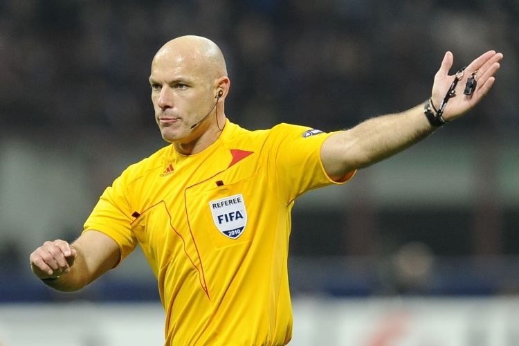 前英超裁判：现在英超裁判水准太差了，裁判长韦伯应该下课