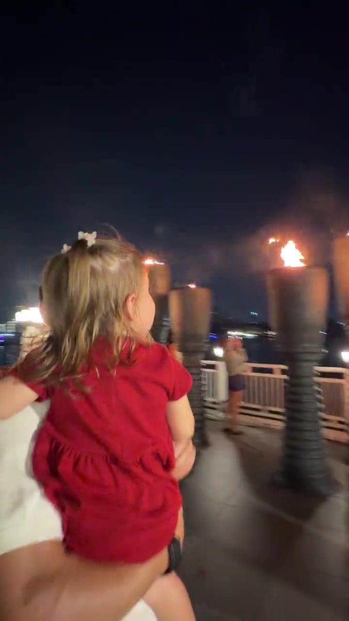 周定洋祝福：祝大家身体健康、事业顺利、马年大吉